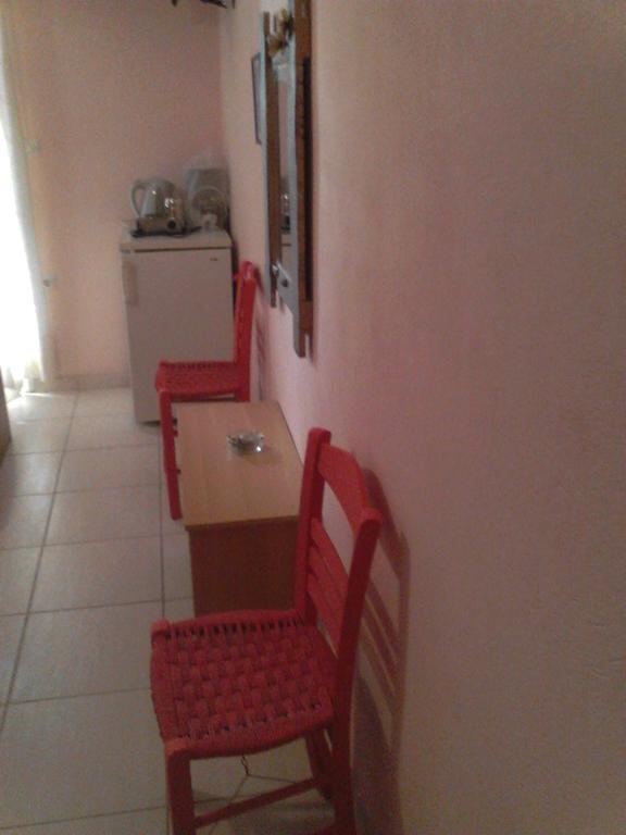 Mary Rooms Adamantas  Phòng bức ảnh